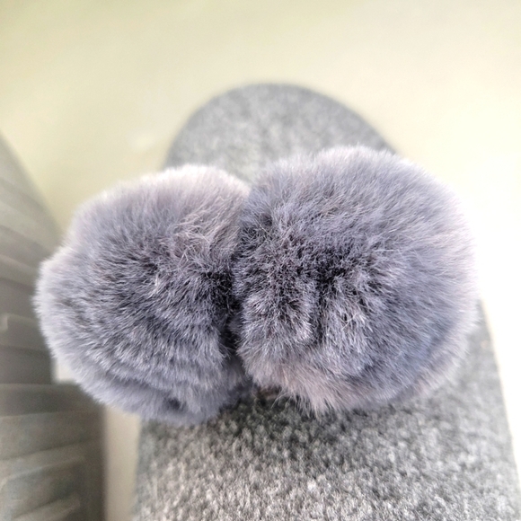[BNIB] Fitflop Chrissie Pom Pom Felt Slippers Size 6 ⚫️⚫️ - Picture 7 of 13